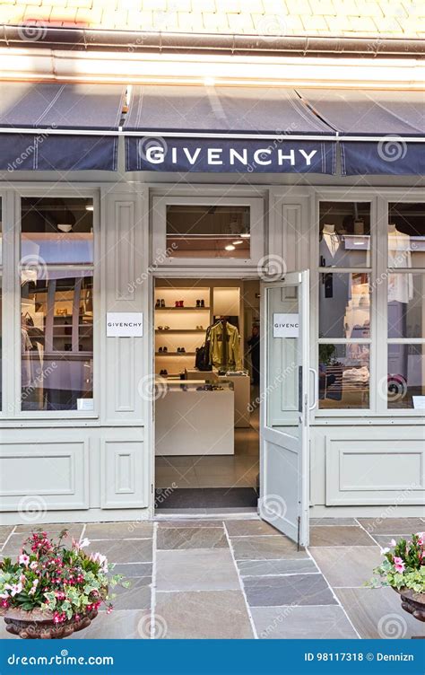 givenchy la vallée village|givenchy customer service.